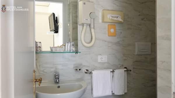 Hotel Splendid Mare Laigueglia Zewnętrze zdjęcie