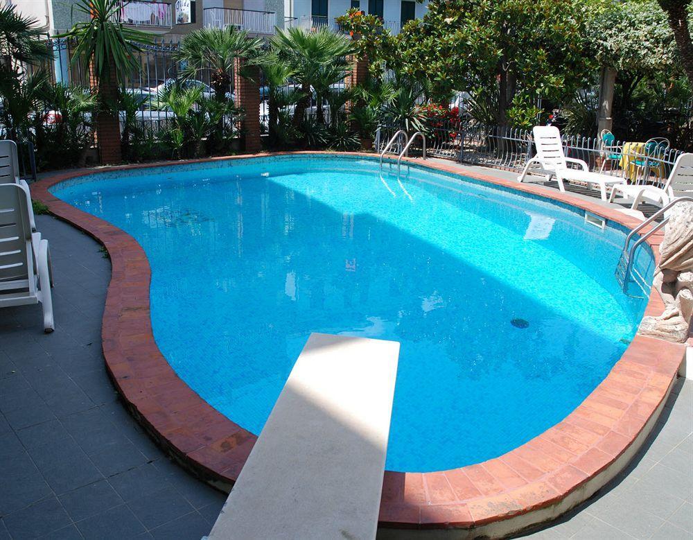 Hotel Splendid Mare Laigueglia Zewnętrze zdjęcie