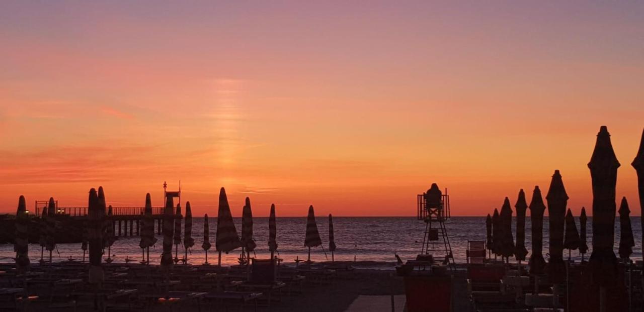 Hotel Splendid Mare Laigueglia Zewnętrze zdjęcie